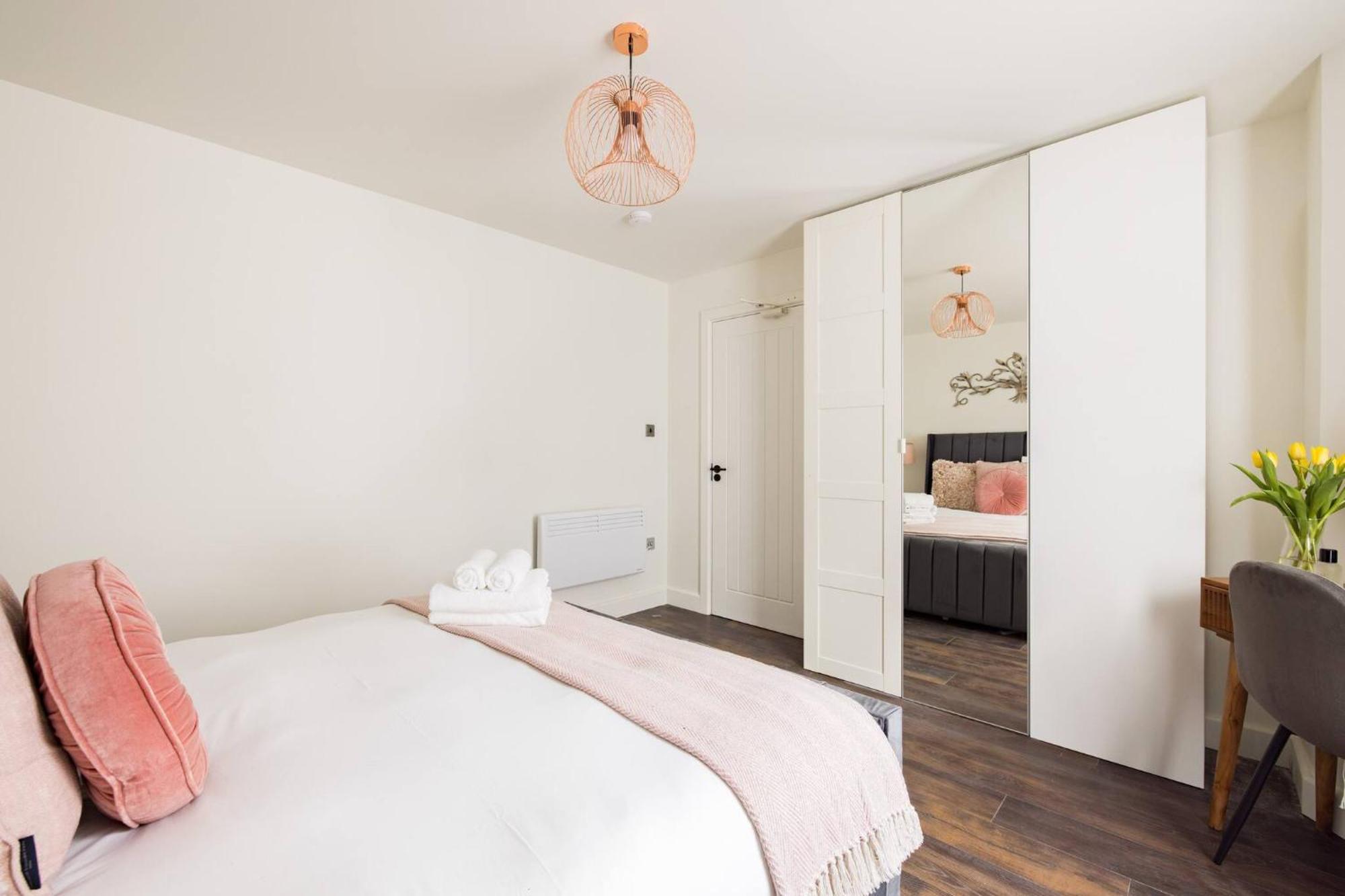 לונדון Wild Roses Serviced Apartments - Chelsea מראה חיצוני תמונה