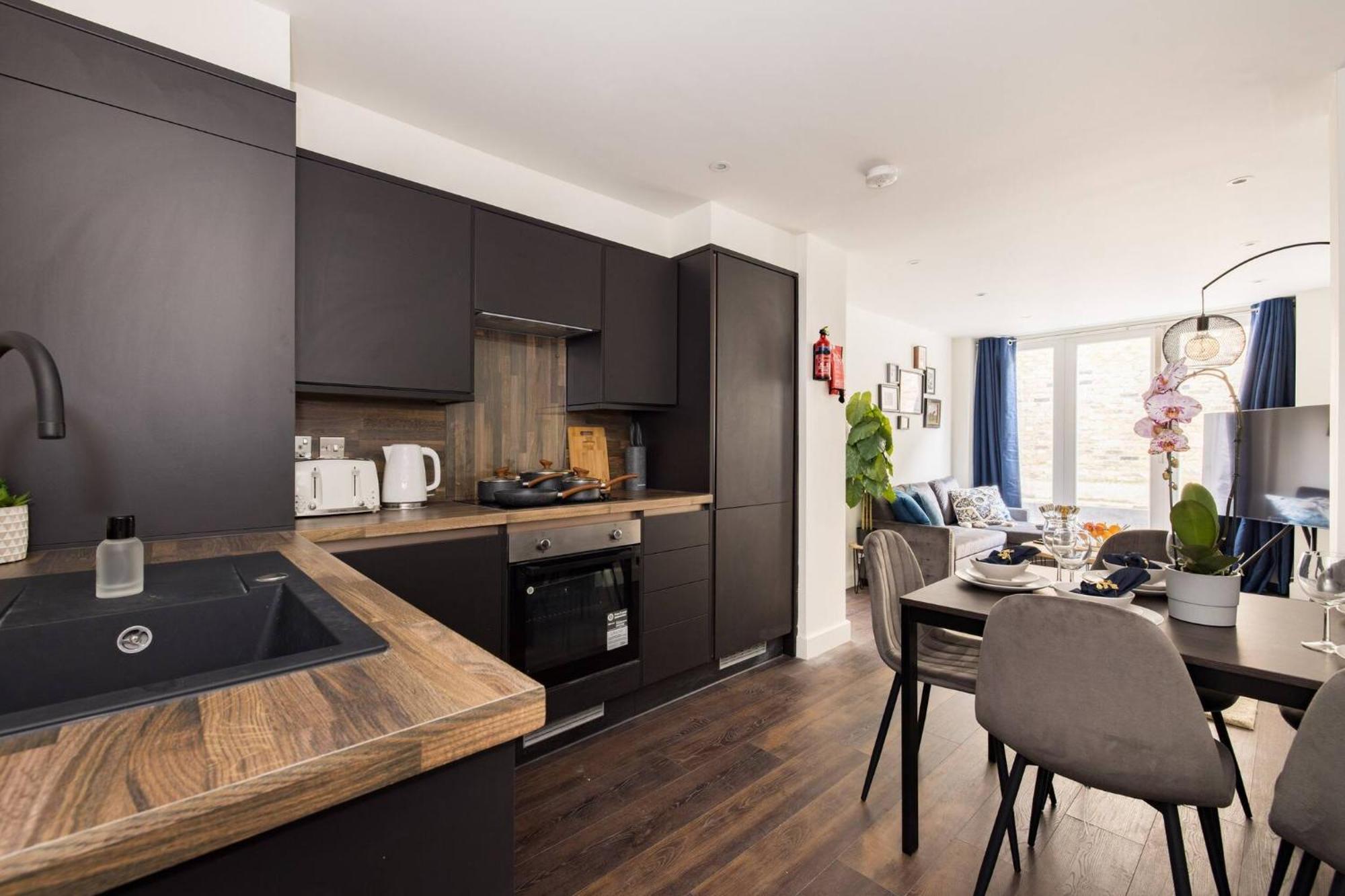לונדון Wild Roses Serviced Apartments - Chelsea מראה חיצוני תמונה