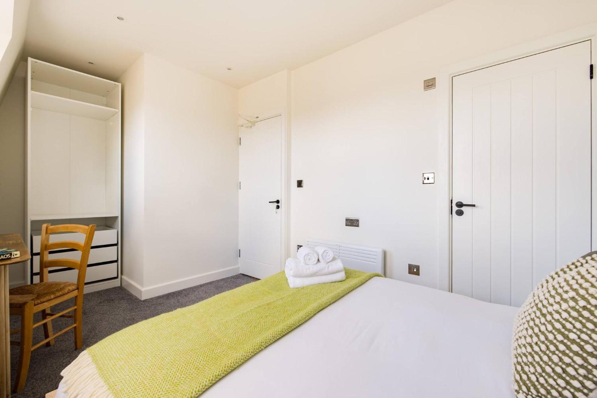 לונדון Wild Roses Serviced Apartments - Chelsea מראה חיצוני תמונה