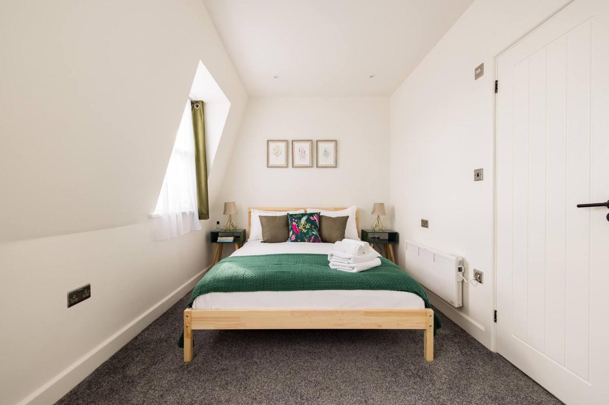 לונדון Wild Roses Serviced Apartments - Chelsea מראה חיצוני תמונה