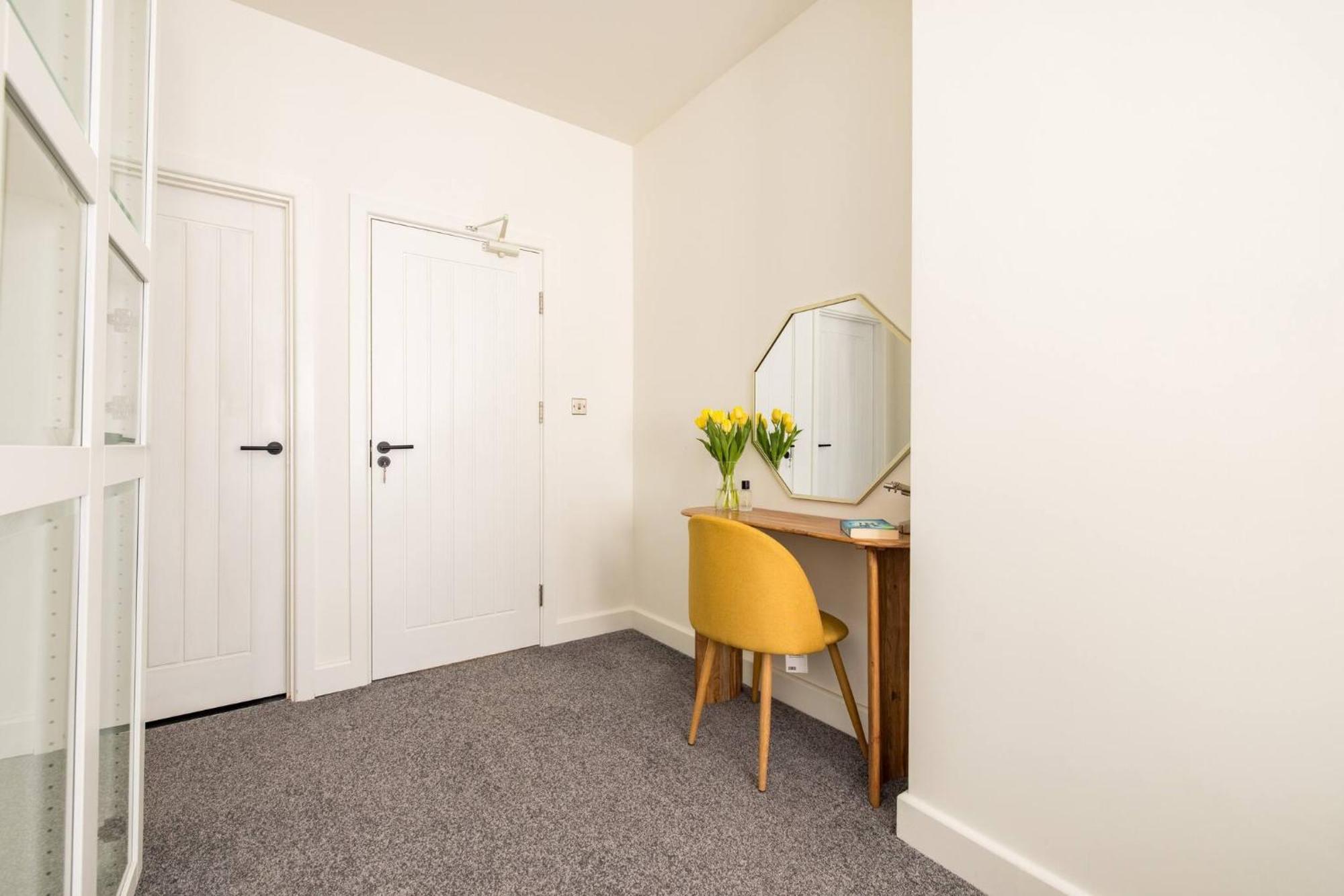 לונדון Wild Roses Serviced Apartments - Chelsea מראה חיצוני תמונה