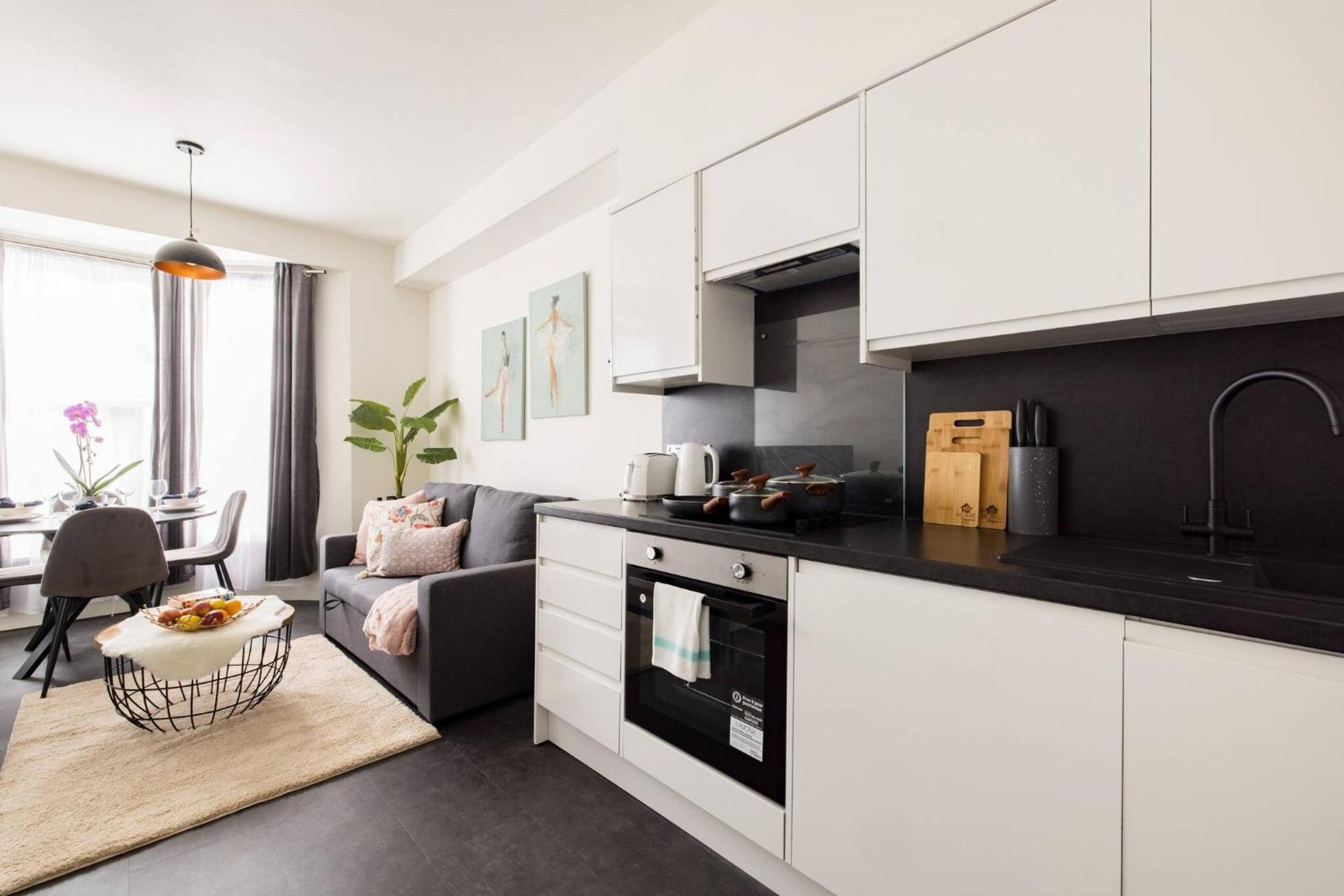לונדון Wild Roses Serviced Apartments - Chelsea מראה חיצוני תמונה