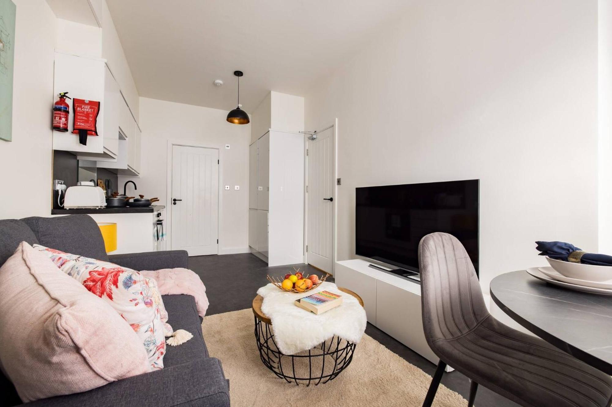 לונדון Wild Roses Serviced Apartments - Chelsea מראה חיצוני תמונה
