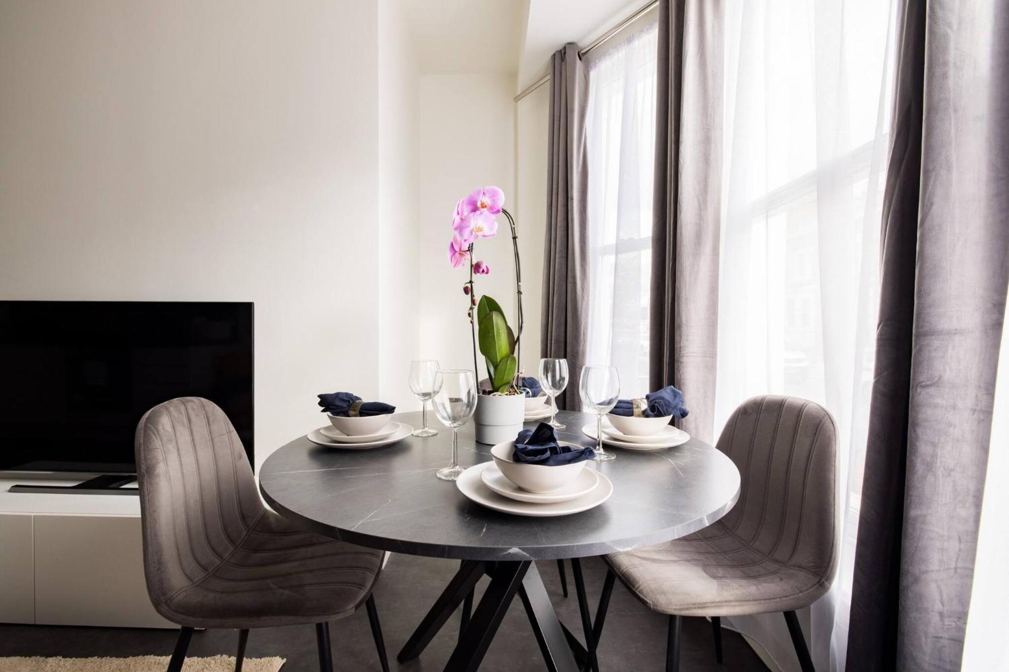 לונדון Wild Roses Serviced Apartments - Chelsea מראה חיצוני תמונה