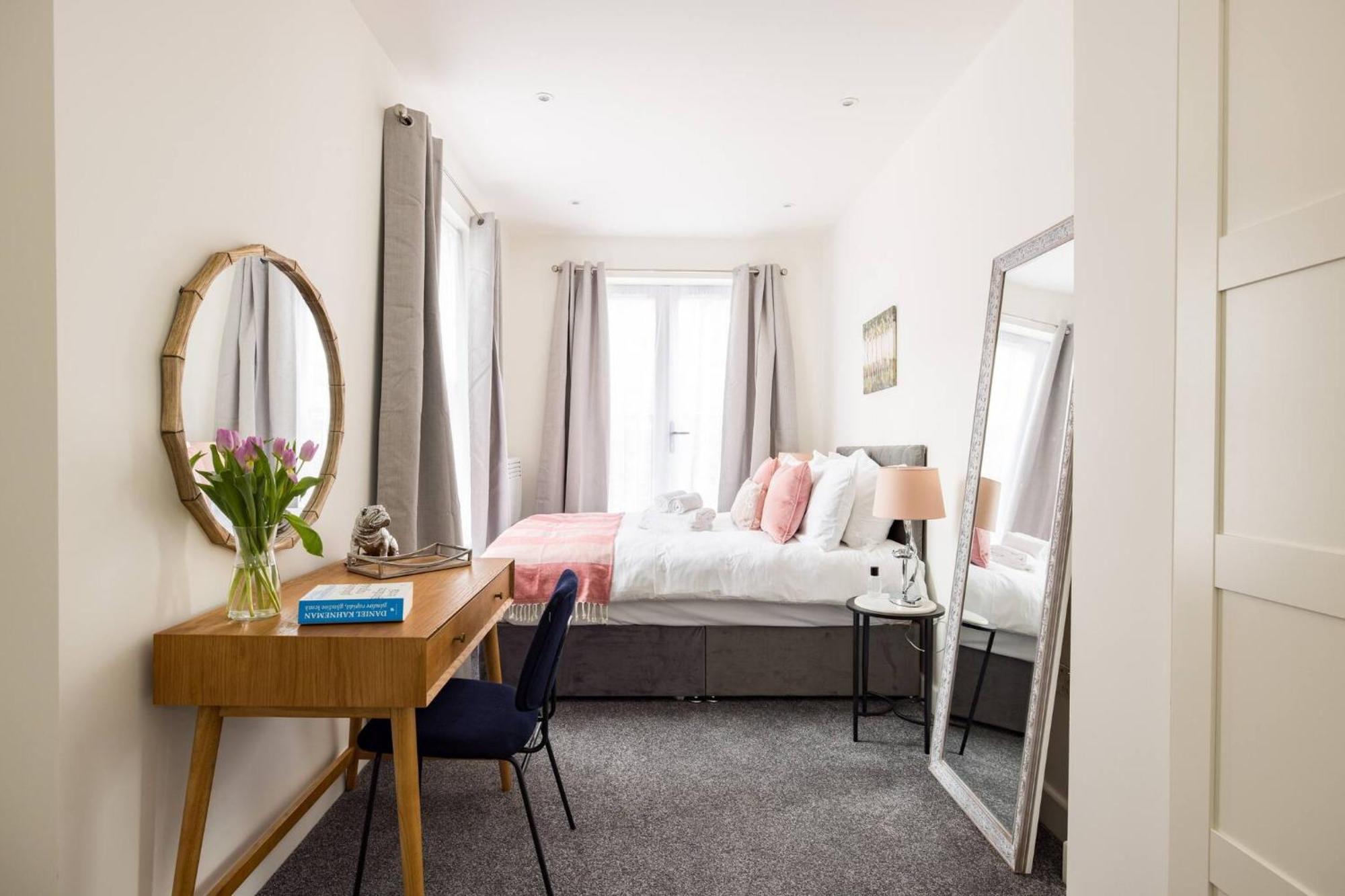 לונדון Wild Roses Serviced Apartments - Chelsea מראה חיצוני תמונה